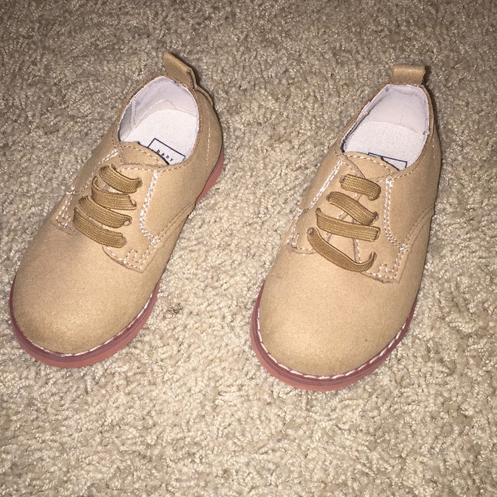 Baby Gap shoes size 5